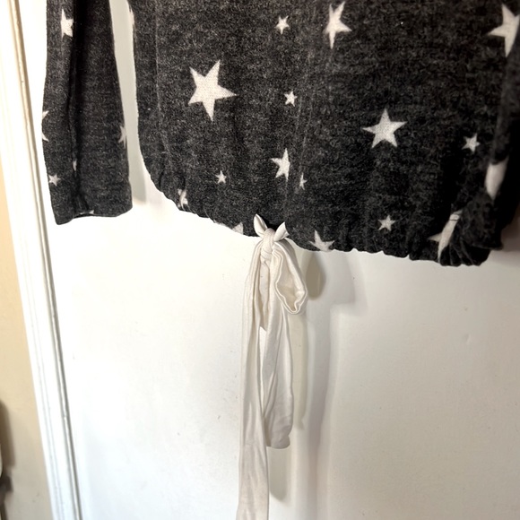 EUC Skylar + Madison 2 PC SET STAR LOUNGE SET cinch waist top and jogger pant - Picture 4 of 8